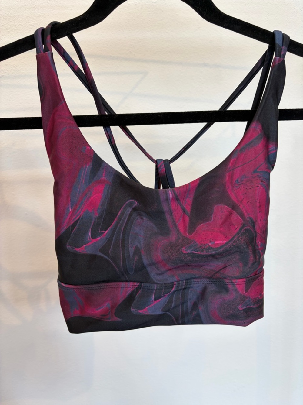 Onzie Magenta & Black Marble-Print Strappy Sports Bra